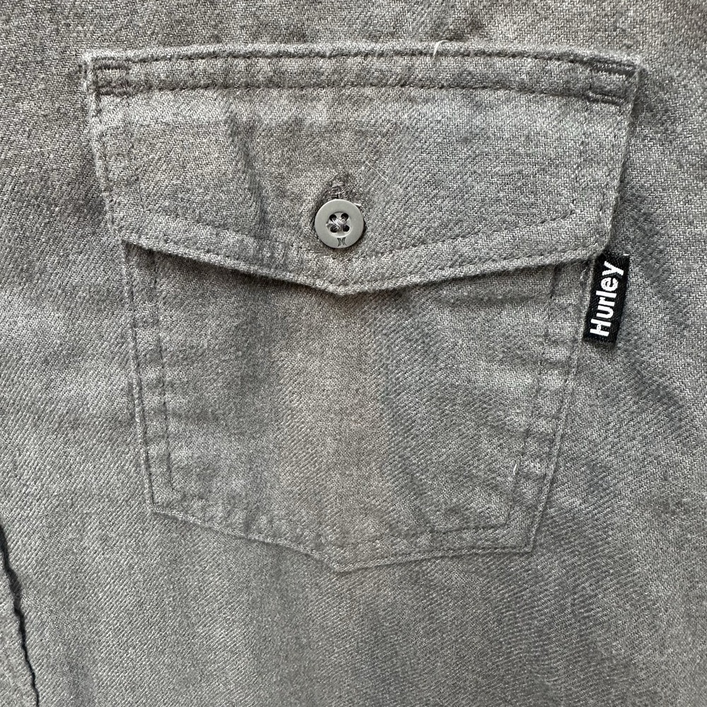 Hurley Men's Small Ultra Soft Grey Long Sleeve Button Down Shirt - Picture 3 of 5